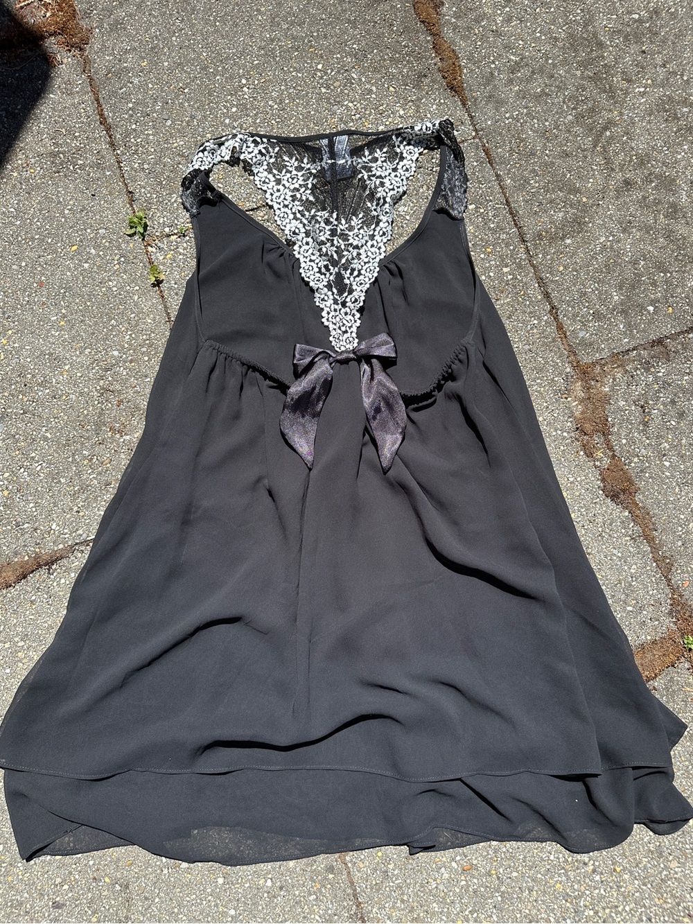 In Bloom by Jonquil Black Lace Bow Racerback Chiffon Babydoll Chemise L